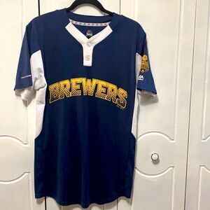 Majestic Men’s Cool Base Graphic shirt top Small